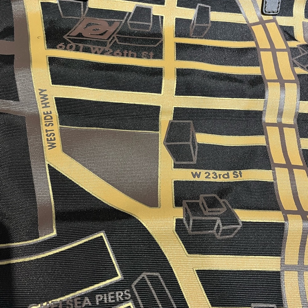 PORTS 1961 Stylish Brown and Tan Tote NYC Map Bag - Picture 3 of 6